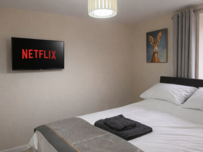 3 Bed house. Drive parking. 5 mins from site