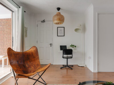 Universal | Contractor | Off-street Parking | Easy commute | 4 Bedrooms