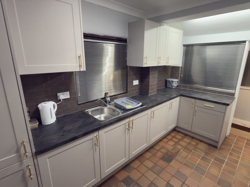 Large 4 bedroom house